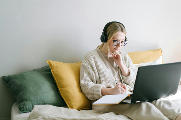  Manual vs. AI-Powered Transcription
