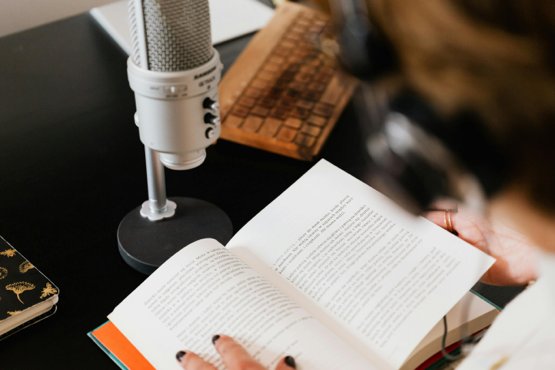Different Methods to Transcribe Audio to Text 
